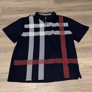 Blue shirt sleeve shirt